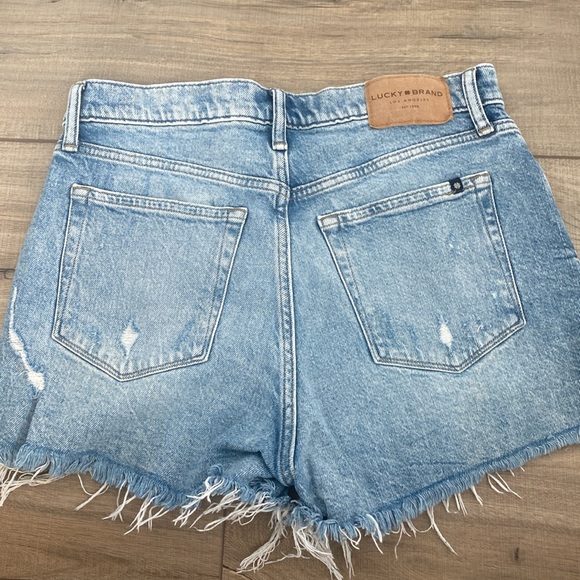 Lucky Brand size 6 shorts - Picture 2 of 3